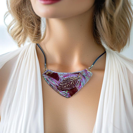 Naszyjnik z liściem